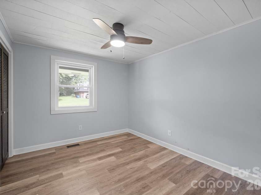 2310 24th Avenue, Hickory, NC 28601.  MLS# CAR4293562, YatesRealty ID 1986. Spare bedroom 1 -  upstairs