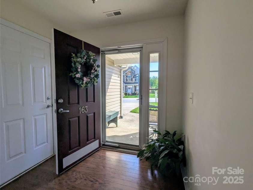 163 Swift Creek Road, Fletcher, NC 28732.  MLS# CAR4250145, YatesRealty ID 19860. Foyer