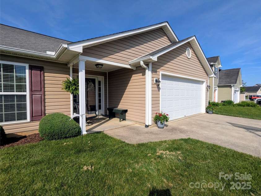 163 Swift Creek Road, Fletcher, NC 28732.  MLS# CAR4250145, YatesRealty ID 19860. One-Level living