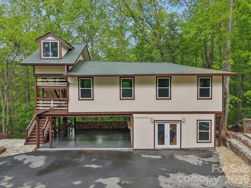 295/291 Dills Road, Bryson City, NC 28713.  MLS# CAR4373876, YatesRealty ID 19860. Detached gym building