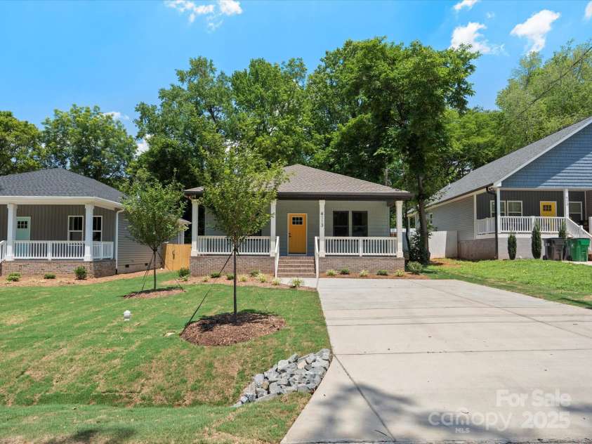 4113 Rutgers Avenue, Charlotte, NC 28206.  MLS# CAR4280205, YatesRealty ID 19863. 