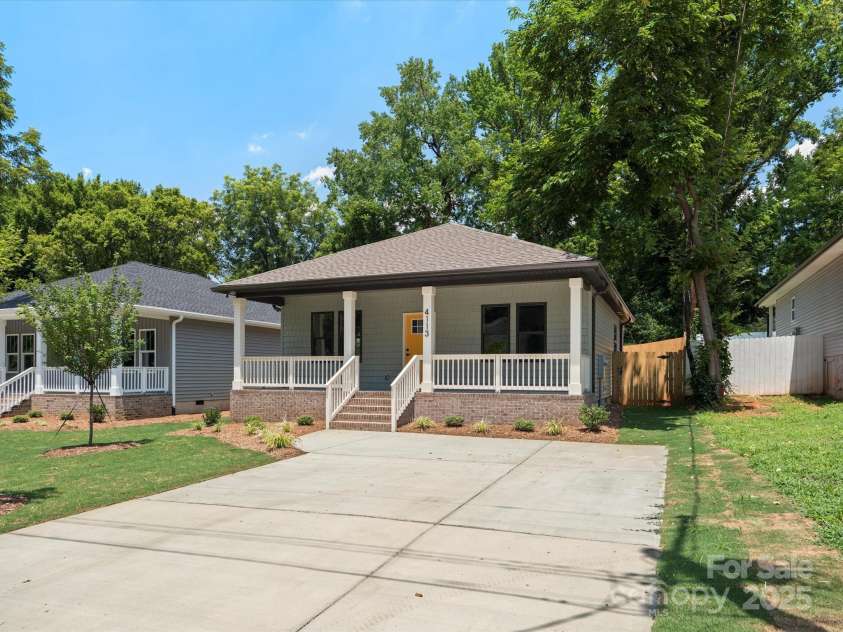 4113 Rutgers Avenue, Charlotte, NC 28206.  MLS# CAR4280205, YatesRealty ID 19863. 