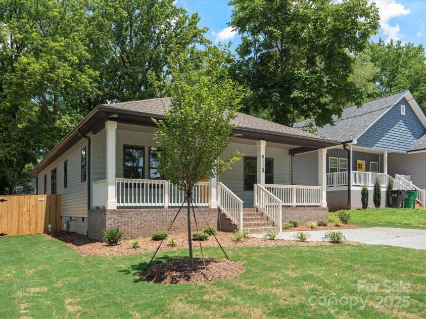 4113 Rutgers Avenue, Charlotte, NC 28206.  MLS# CAR4280205, YatesRealty ID 19863. 