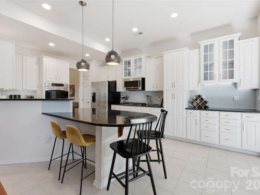 7135 Meyer Road, Fort Mill, SC 29715.  MLS# CAR4377464, YatesRealty ID 19864. Open floor plan