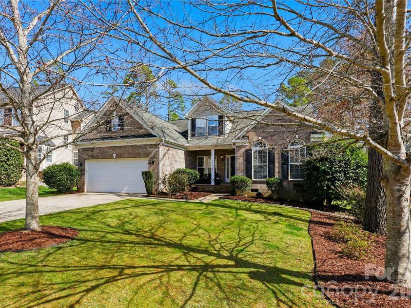 7135 Meyer Road, Fort Mill, SC 29715.  MLS# CAR4377464, YatesRealty ID 19864. Welcome Home! 7135 Meyer Rd
