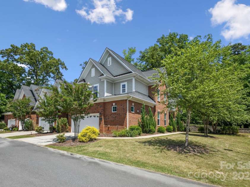 907 Ospre Lane, Fort Mill, SC 29708.  MLS# CAR4254427, YatesRealty ID 19864. 