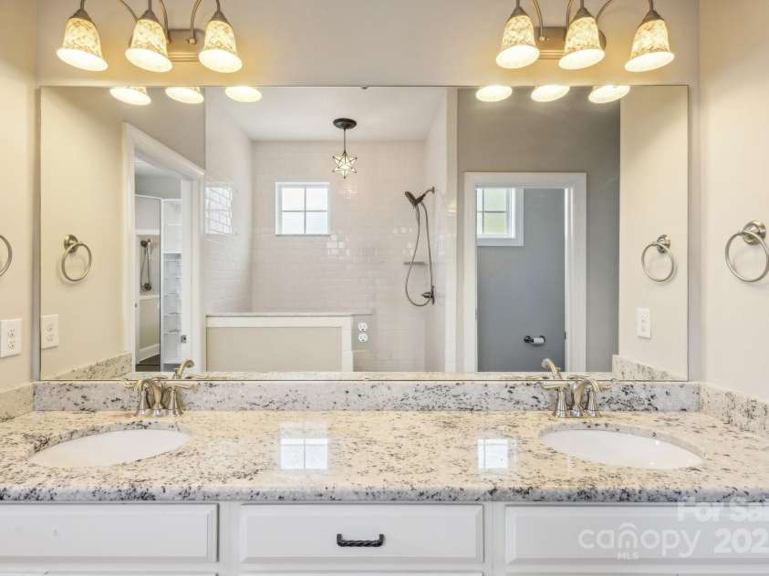 907 Ospre Lane, Fort Mill, SC 29708.  MLS# CAR4254427, YatesRealty ID 19864. 