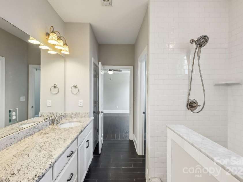907 Ospre Lane, Fort Mill, SC 29708.  MLS# CAR4254427, YatesRealty ID 19864. 