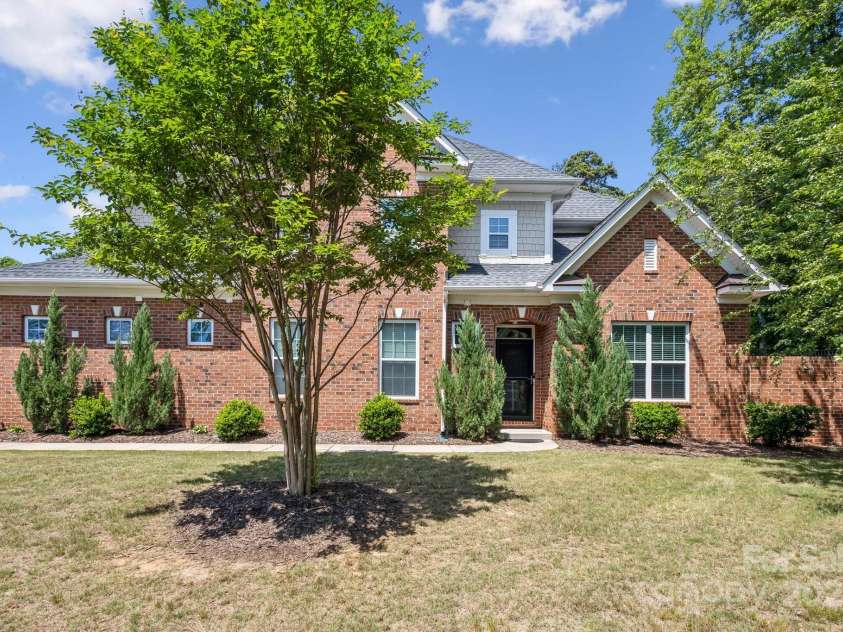 907 Ospre Lane, Fort Mill, SC 29708.  MLS# CAR4254427, YatesRealty ID 19864. Front door to home