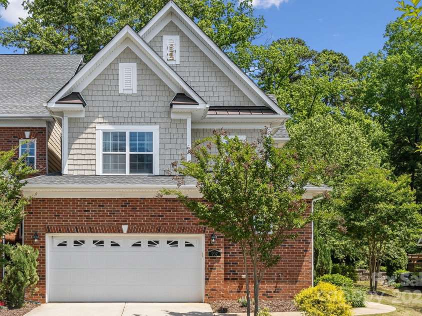 907 Ospre Lane, Fort Mill, SC 29708.  MLS# CAR4254427, YatesRealty ID 19864. Front of home
