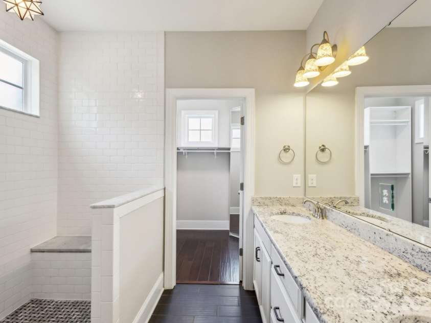 907 Ospre Lane, Fort Mill, SC 29708.  MLS# CAR4254427, YatesRealty ID 19864. Primary bathroom - main floor
