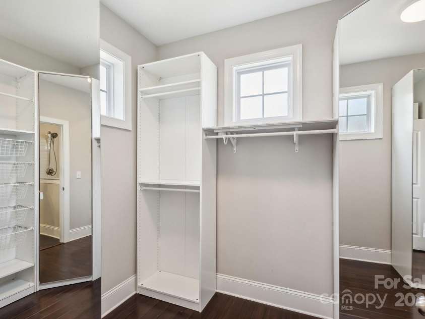 907 Ospre Lane, Fort Mill, SC 29708.  MLS# CAR4254427, YatesRealty ID 19864. Primary closet - main floor