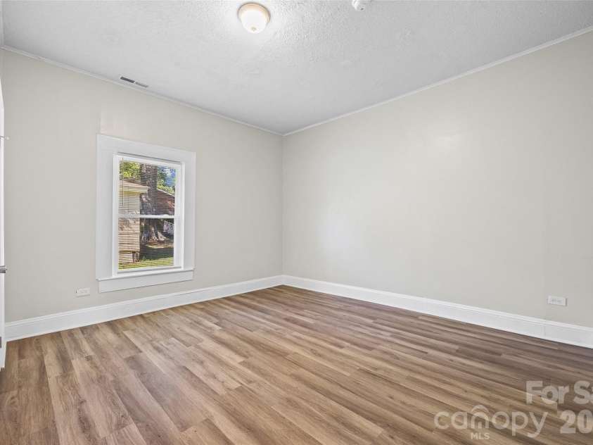323 High Street, Rock Hill, SC 29730.  MLS# CAR4360419, YatesRealty ID 19866. 