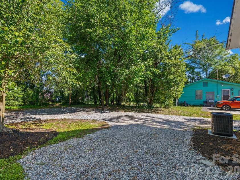 323 High Street, Rock Hill, SC 29730.  MLS# CAR4360419, YatesRealty ID 19866. 