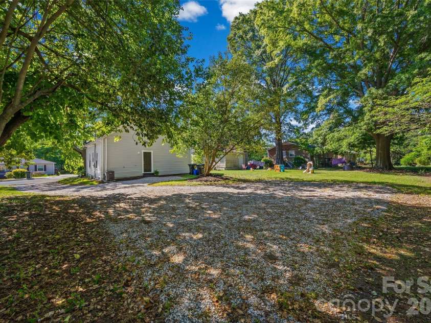 323 High Street, Rock Hill, SC 29730.  MLS# CAR4360419, YatesRealty ID 19866. 
