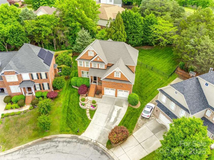 208 Mcduffie Lane, Fort Mill, SC 29715.  MLS# CAR4256789, YatesRealty ID 19867. 