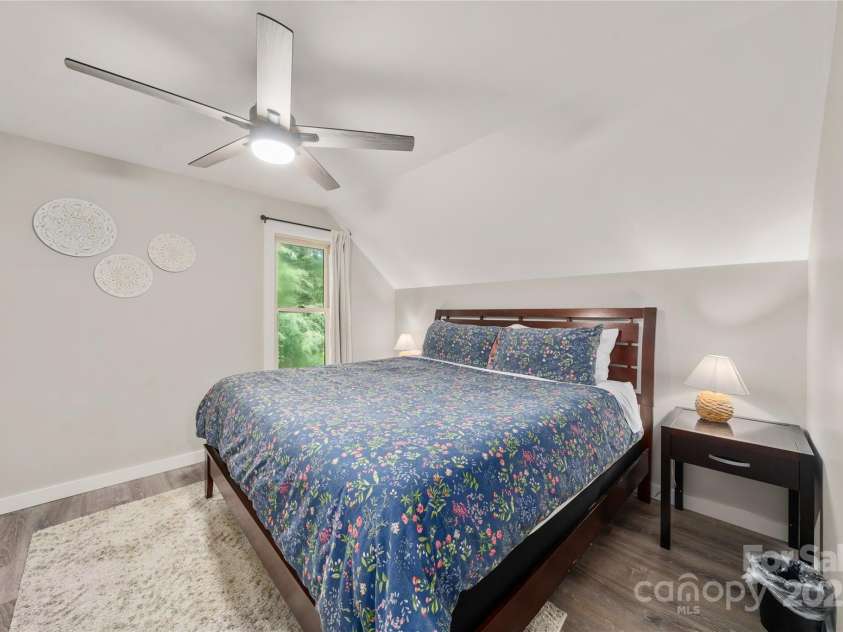 204 Terrys Gap Loop Road, Fletcher, NC 28732.  MLS# CAR4272352, YatesRealty ID 19868. 