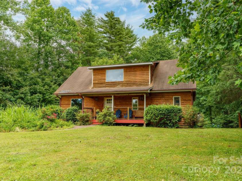 204 Terrys Gap Loop Road, Fletcher, NC 28732.  MLS# CAR4272352, YatesRealty ID 19868. 