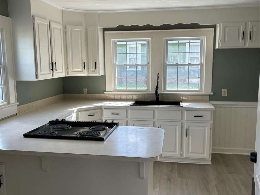 604 Dodge Street, Kannapolis, NC 28083.  MLS# CAR4365867, YatesRealty ID 19869. 