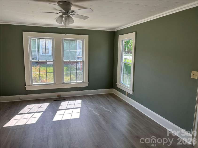 604 Dodge Street, Kannapolis, NC 28083.  MLS# CAR4365867, YatesRealty ID 19869. 