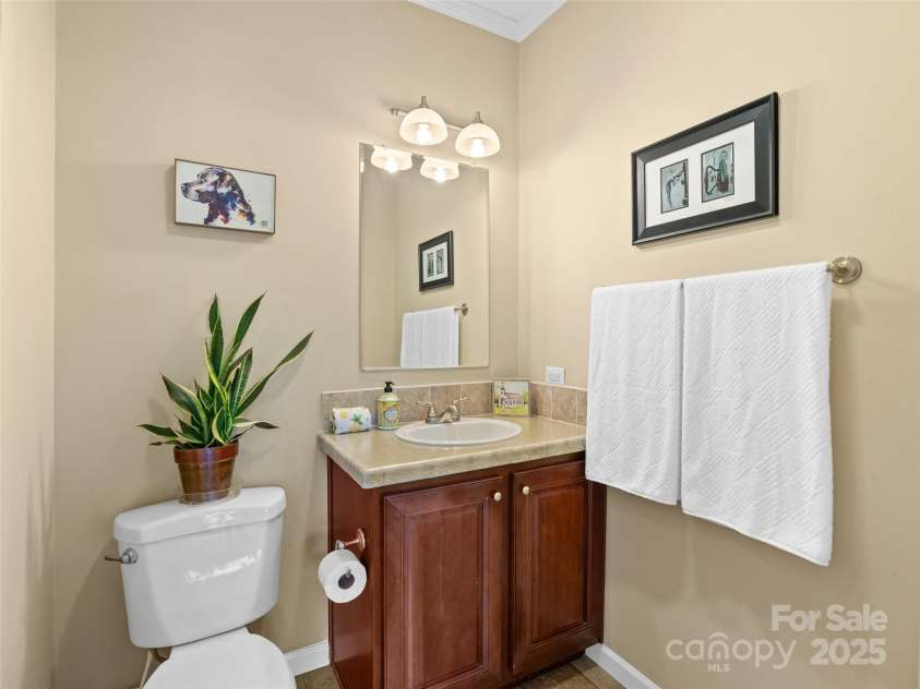 9 Farthings Drive, Arden, NC 28704.  MLS# CAR4269987, YatesRealty ID 19870. 