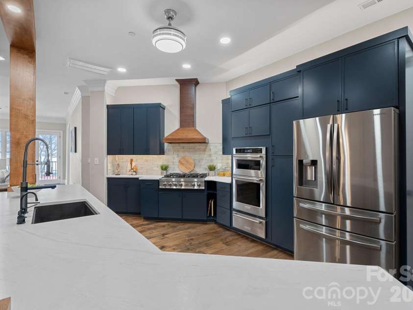 103 Cove Key Lane, Mooresville, NC 28117.  MLS# CAR4344148, YatesRealty ID 19871. 