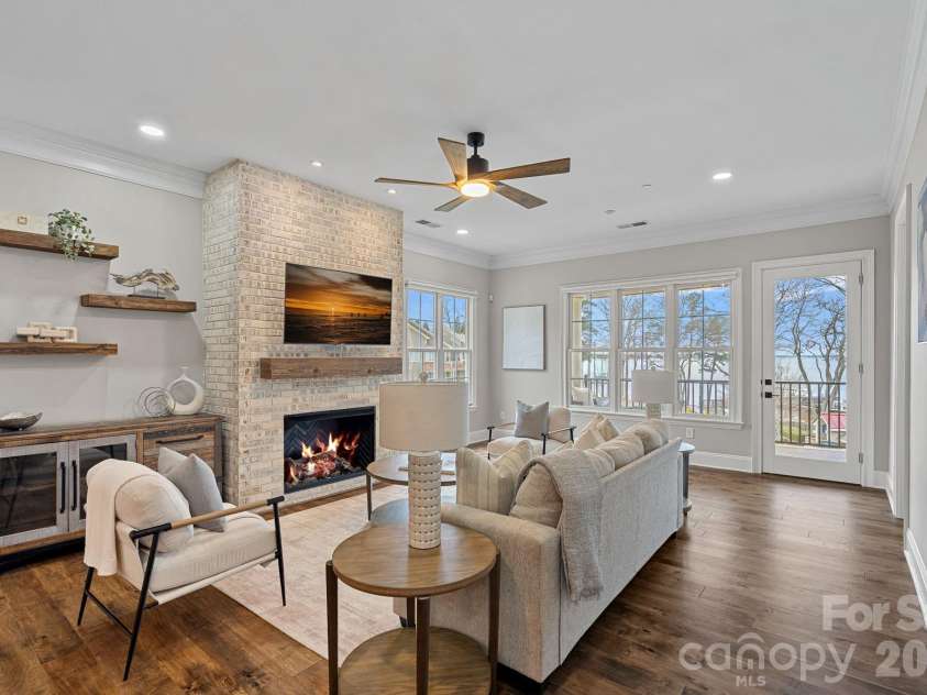 103 Cove Key Lane, Mooresville, NC 28117.  MLS# CAR4344148, YatesRealty ID 19871. 