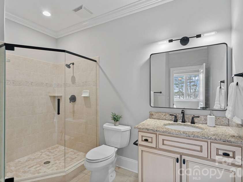 103 Cove Key Lane, Mooresville, NC 28117.  MLS# CAR4344148, YatesRealty ID 19871. 