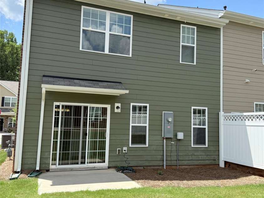 9340 Grand Valley Drive, Charlotte, NC 28213.  MLS# CAR4253390, YatesRealty ID 19871. 