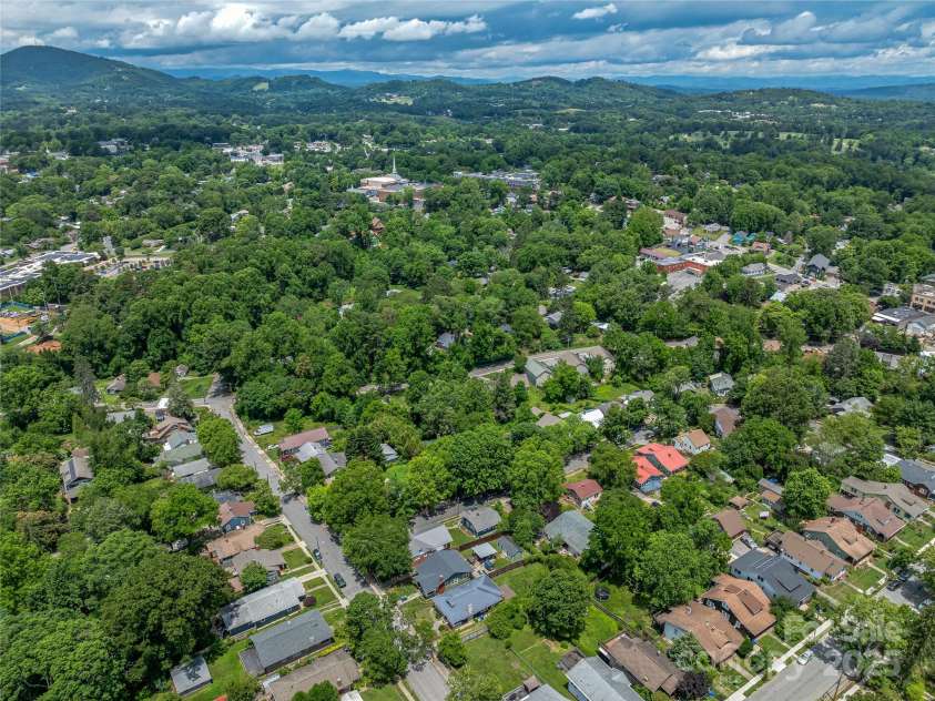 79 Olney Road, Asheville, NC 28806.  MLS# CAR4268827, YatesRealty ID 19873. 