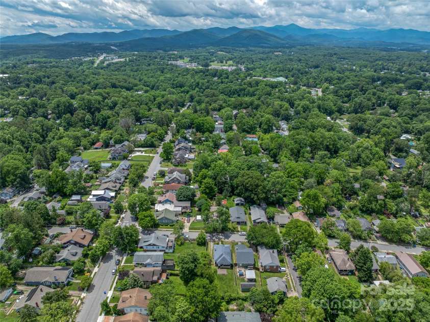 79 Olney Road, Asheville, NC 28806.  MLS# CAR4268827, YatesRealty ID 19873. 