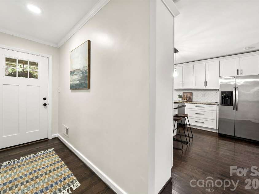 748 Stanfield Drive, Charlotte, NC 28210.  MLS# CAR4378077, YatesRealty ID 19874. 