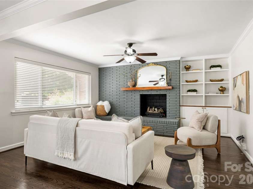 748 Stanfield Drive, Charlotte, NC 28210.  MLS# CAR4378077, YatesRealty ID 19874. 