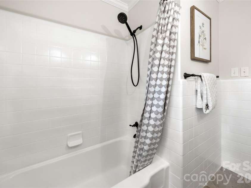 748 Stanfield Drive, Charlotte, NC 28210.  MLS# CAR4378077, YatesRealty ID 19874. 