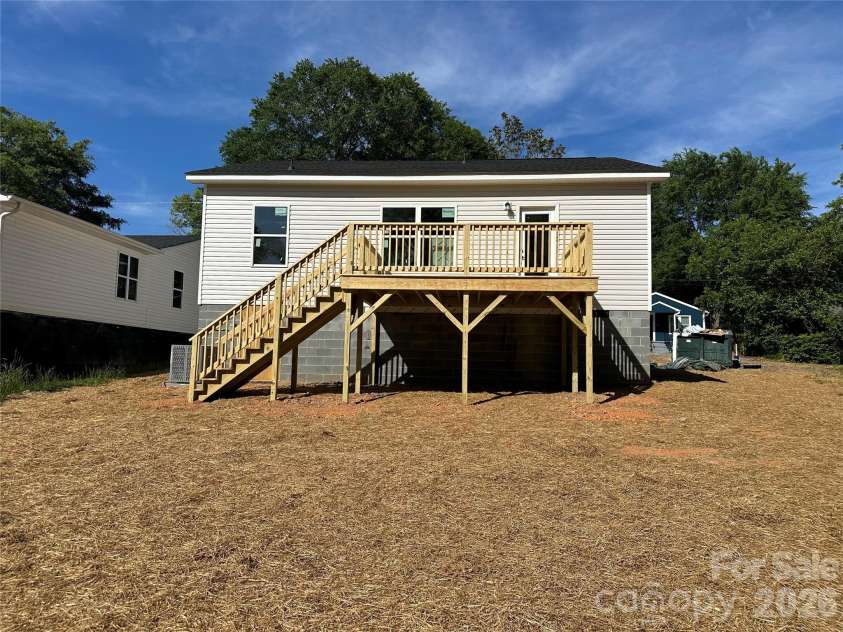 1409 Caldwell Street, Gastonia, NC 28052.  MLS# CAR4377530, YatesRealty ID 19875. 