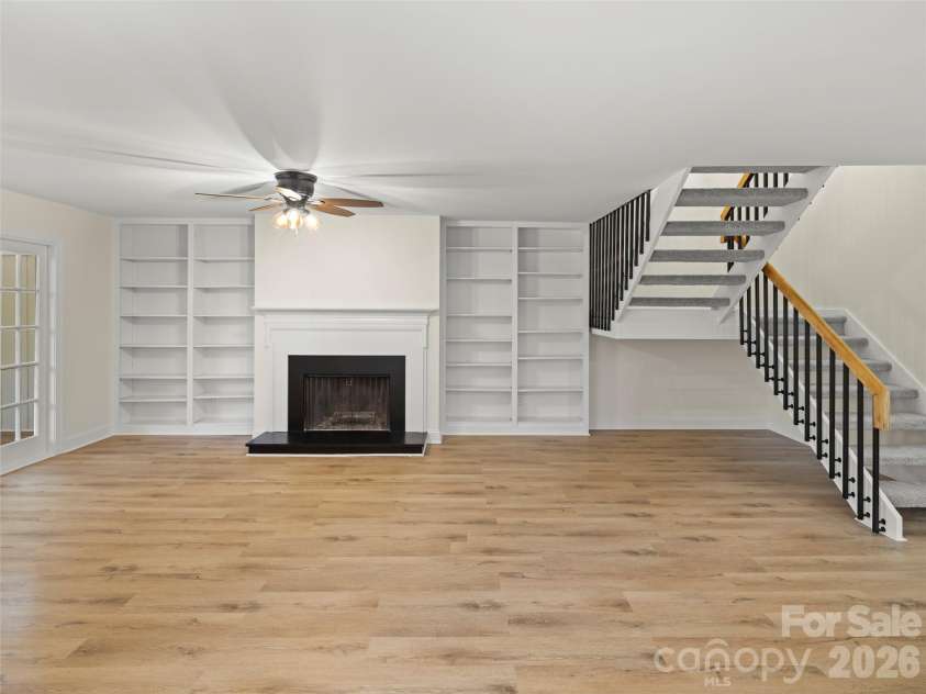 203 Crowfields Drive, Asheville, NC 28803.  MLS# CAR4378938, YatesRealty ID 19877. 