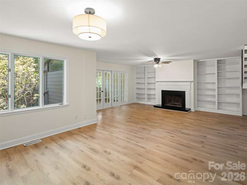203 Crowfields Drive, Asheville, NC 28803.  MLS# CAR4378938, YatesRealty ID 19877. 