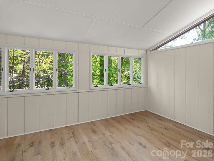 203 Crowfields Drive, Asheville, NC 28803.  MLS# CAR4378938, YatesRealty ID 19877. 