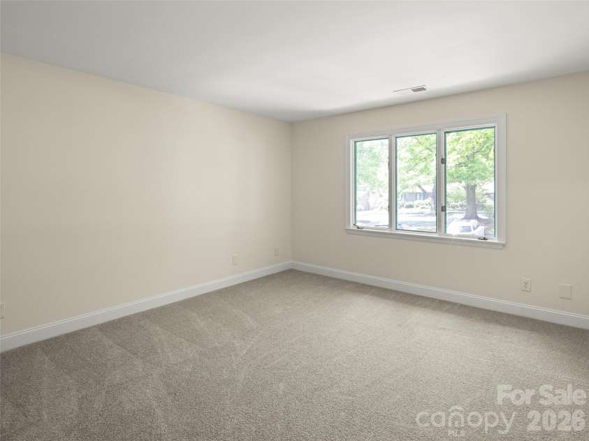 203 Crowfields Drive, Asheville, NC 28803.  MLS# CAR4378938, YatesRealty ID 19877. 