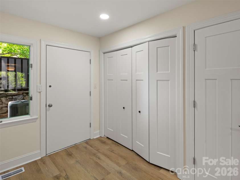 203 Crowfields Drive, Asheville, NC 28803.  MLS# CAR4378938, YatesRealty ID 19877. Easy access to laundry and outdoor patio