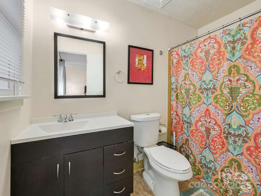 4 Highlander Road, Asheville, NC 28804.  MLS# CAR4251593, YatesRealty ID 19877. 