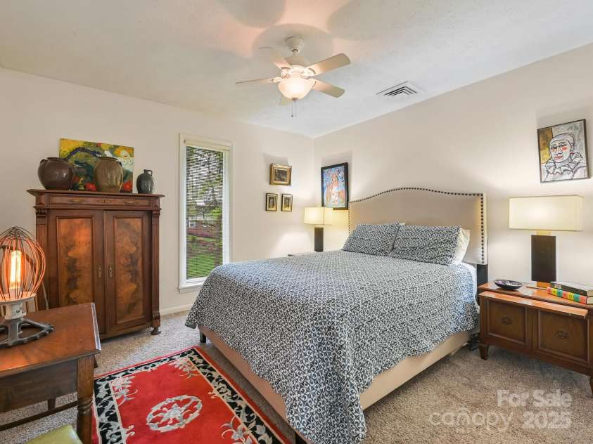 4 Highlander Road, Asheville, NC 28804.  MLS# CAR4251593, YatesRealty ID 19877. 