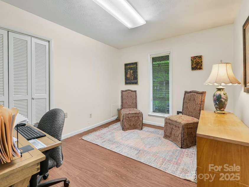 4 Highlander Road, Asheville, NC 28804.  MLS# CAR4251593, YatesRealty ID 19877. 