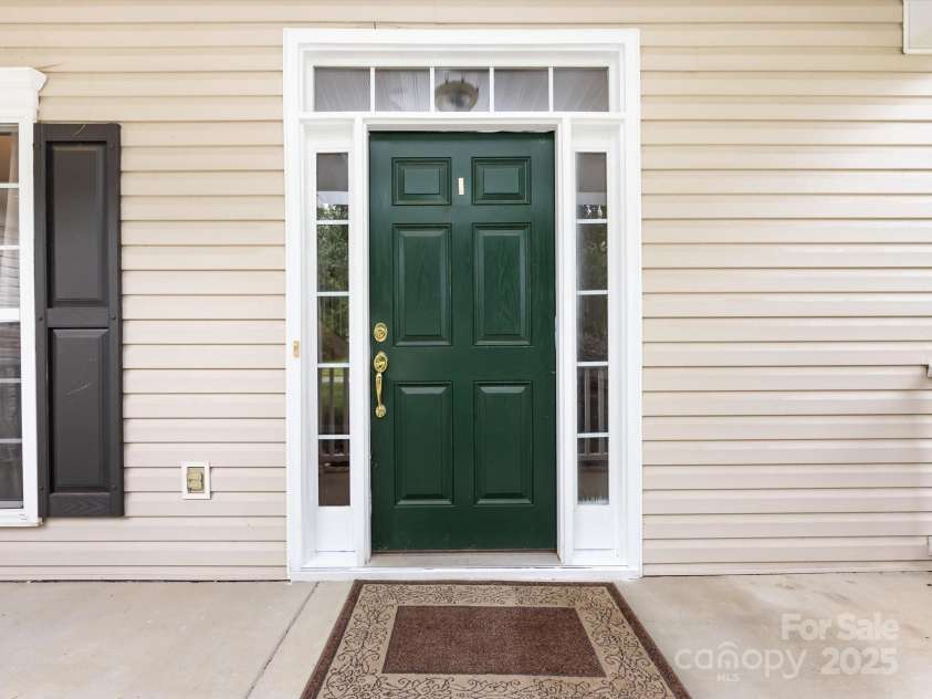 1423 Piper Court, Concord, NC 28025.  MLS# CAR4269356, YatesRealty ID 19879. 