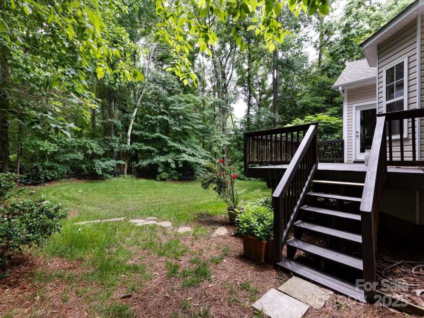 1423 Piper Court, Concord, NC 28025.  MLS# CAR4269356, YatesRealty ID 19879. 