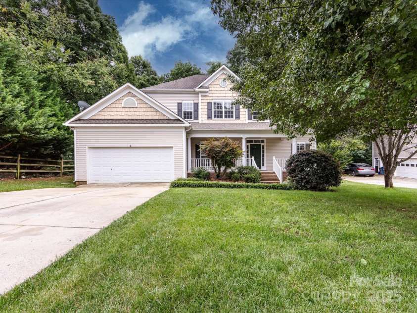 1423 Piper Court, Concord, NC 28025.  MLS# CAR4269356, YatesRealty ID 19879. Quick culdesac street