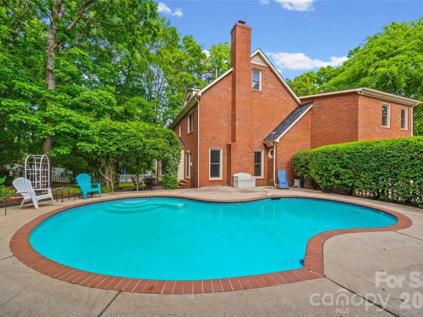 1596 Old Tara Lane, Fort Mill, SC 29708.  MLS# CAR4368167, YatesRealty ID 19879. 