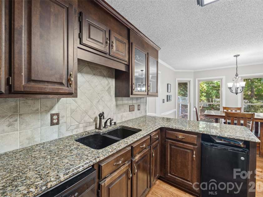1596 Old Tara Lane, Fort Mill, SC 29708.  MLS# CAR4368167, YatesRealty ID 19879. 