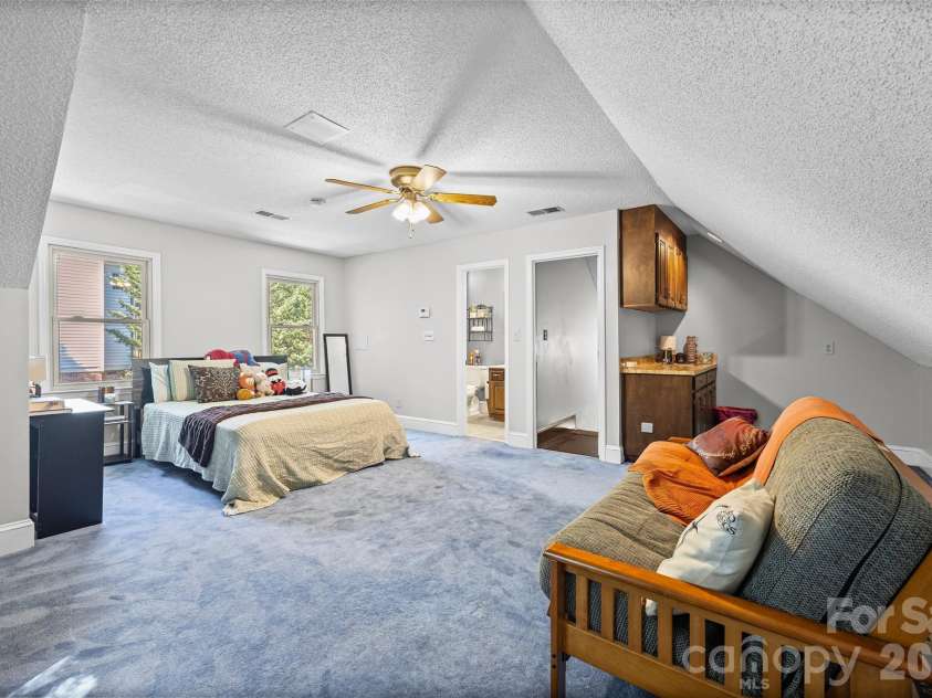 1596 Old Tara Lane, Fort Mill, SC 29708.  MLS# CAR4368167, YatesRealty ID 19879. 