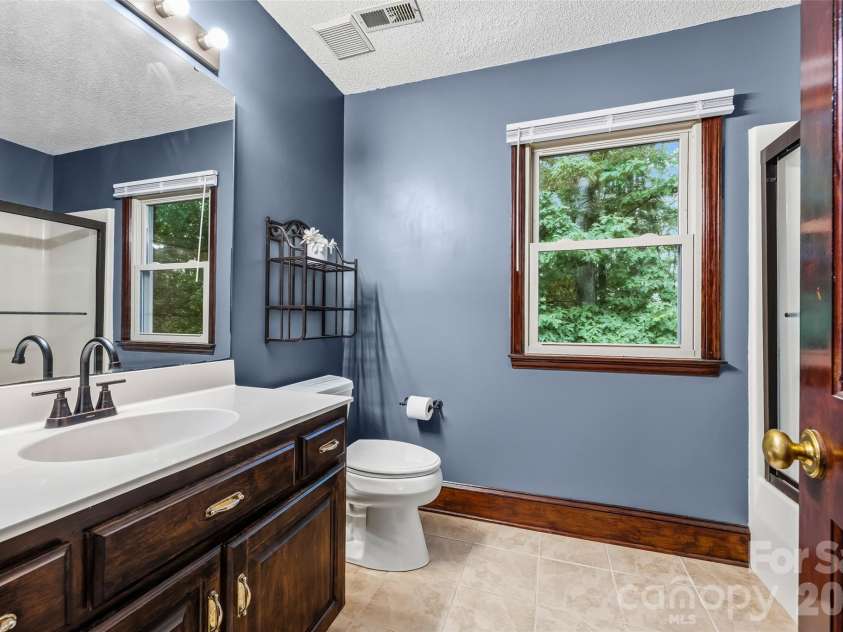 1596 Old Tara Lane, Fort Mill, SC 29708.  MLS# CAR4368167, YatesRealty ID 19879. 